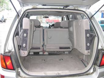 2000 Nissan Bassara Pics
