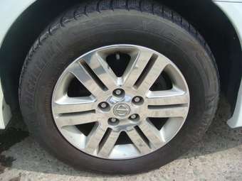 Nissan Bassara
