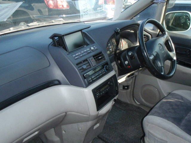 2001 Nissan Bassara