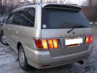 2001 Nissan Bassara Photos