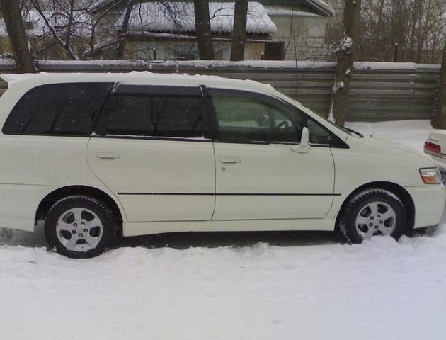 2001 Nissan Bassara
