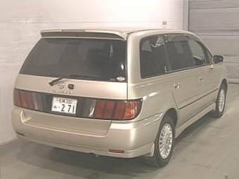 2001 Nissan Bassara Images