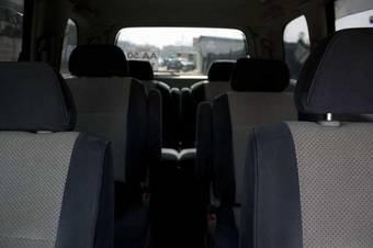 2001 Nissan Bassara Pics