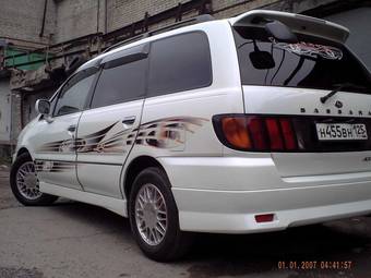 2001 Nissan Bassara Photos