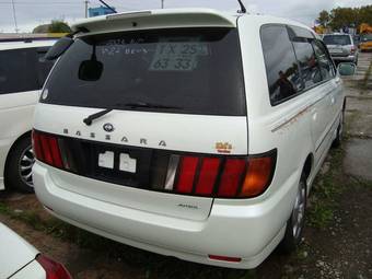 2001 Nissan Bassara Pictures