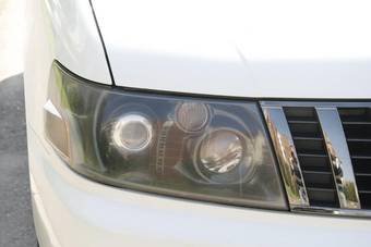 2001 Nissan Bassara Photos