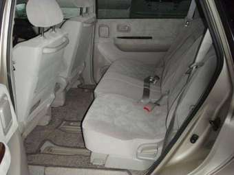 Nissan Bassara