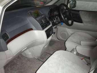 Nissan Bassara
