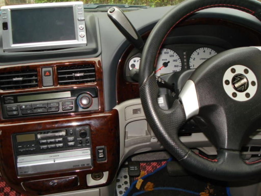 2003 Nissan Bassara