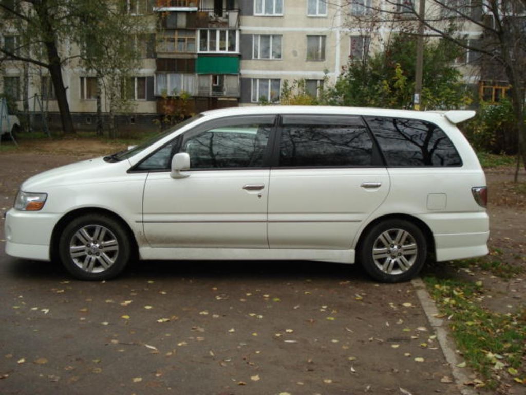 2003 Nissan Bassara