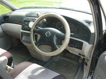 2003 Nissan Bassara Images