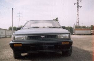 1990 Nissan Bluebird Photos