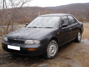 1992 Nissan Bluebird