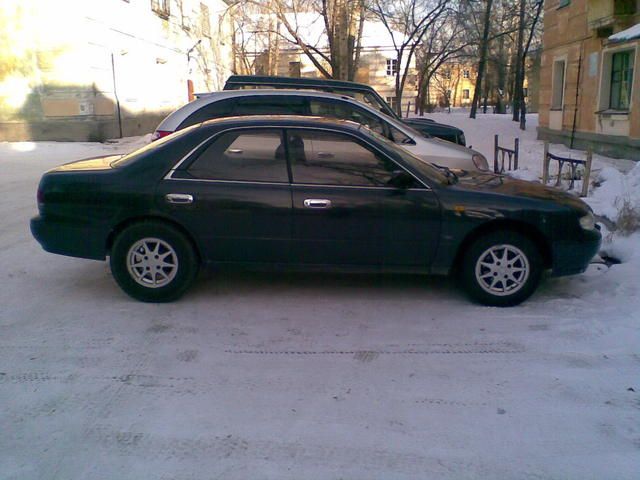 1993 Nissan Bluebird