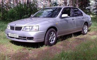 1996 Nissan Bluebird