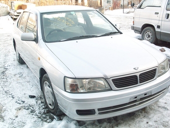 1996 Nissan Bluebird