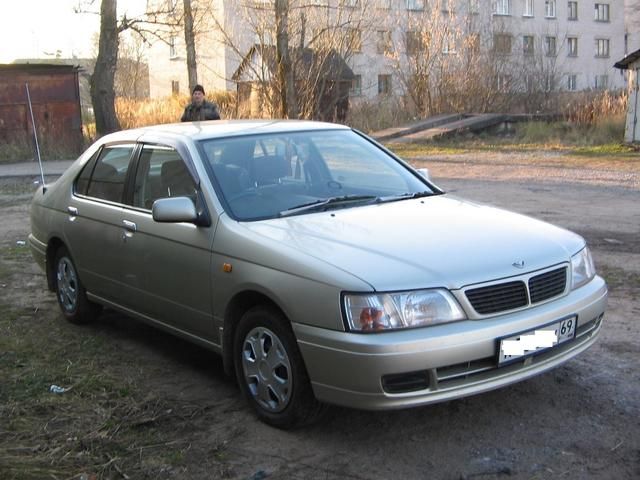 1996 Nissan Bluebird