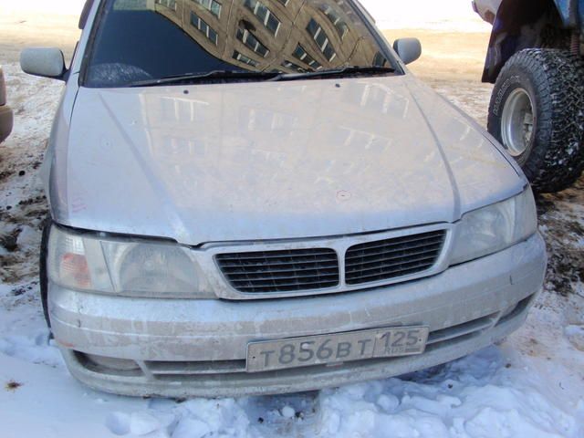 1996 Nissan Bluebird