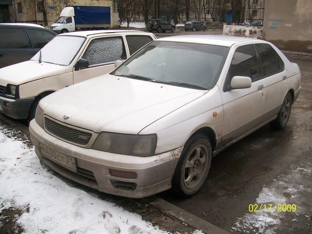 1996 Nissan Bluebird