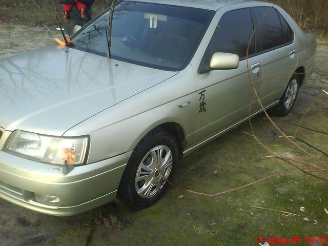 1996 Nissan Bluebird