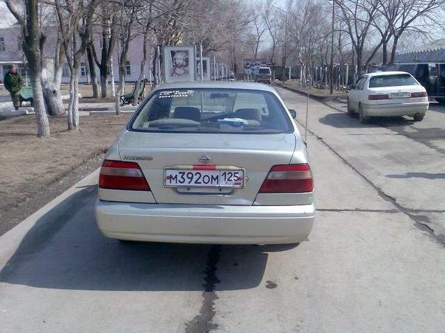 1996 Nissan Bluebird