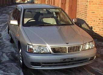 1997 Nissan Bluebird