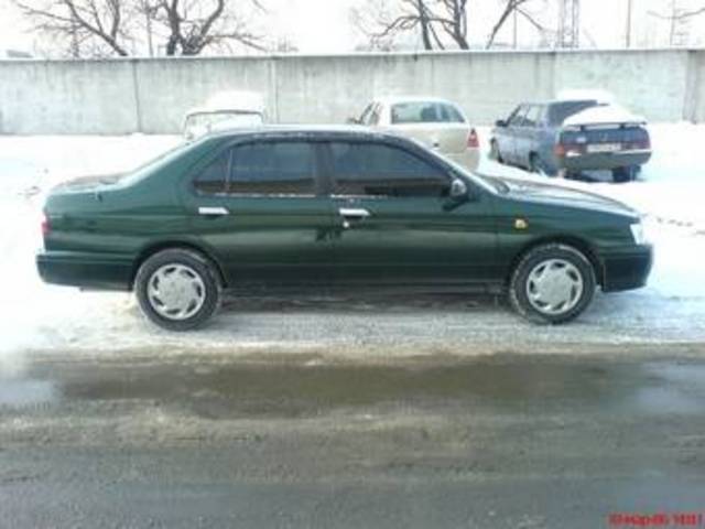 1997 Nissan Bluebird