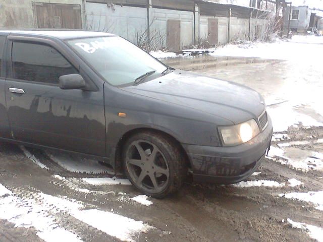 1997 Nissan Bluebird