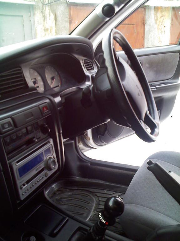 1997 Nissan Bluebird