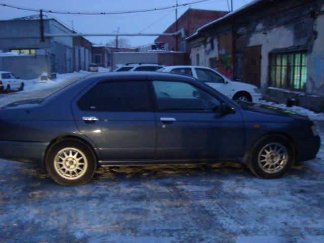 1997 Nissan Bluebird