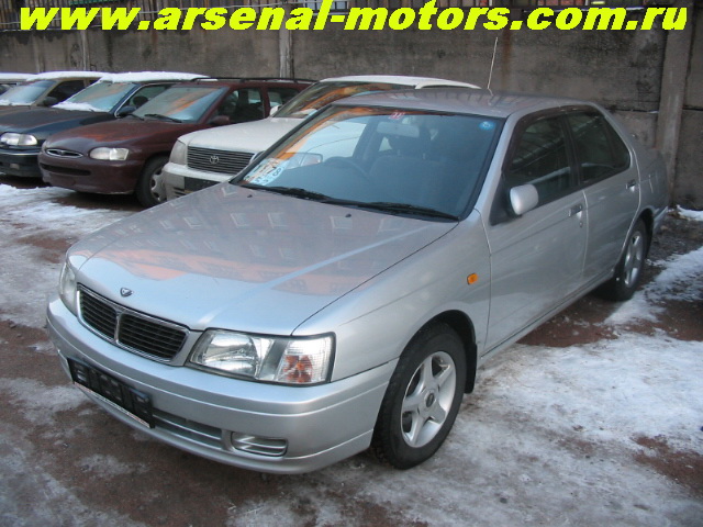 1997 Nissan Bluebird Pictures