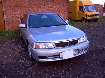 1998 Nissan Bluebird