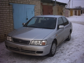 1998 Nissan Bluebird