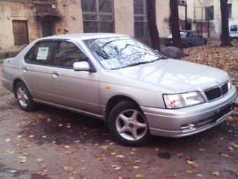 1998 Nissan Bluebird
