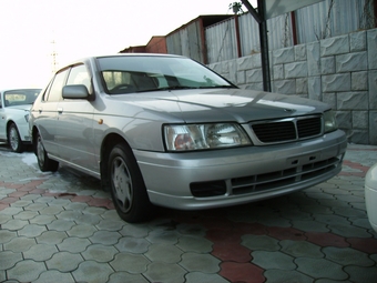 1998 Nissan Bluebird
