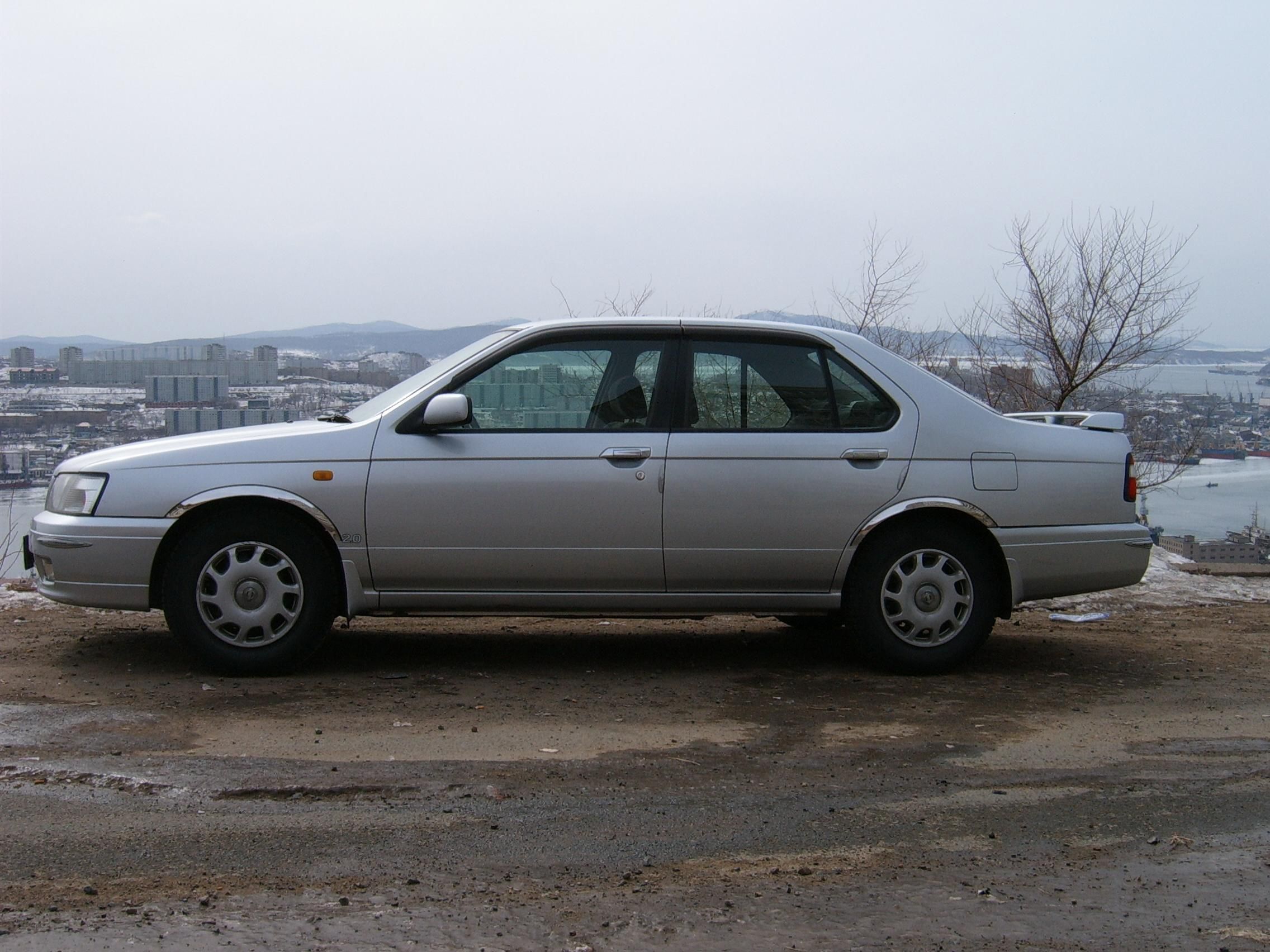 1998 Nissan Bluebird