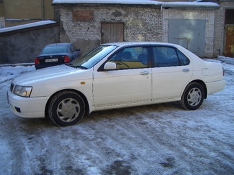 1998 Nissan Bluebird