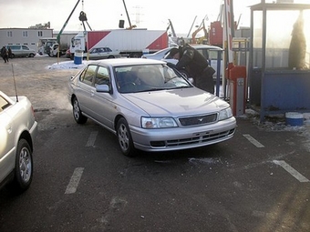 1998 Nissan Bluebird
