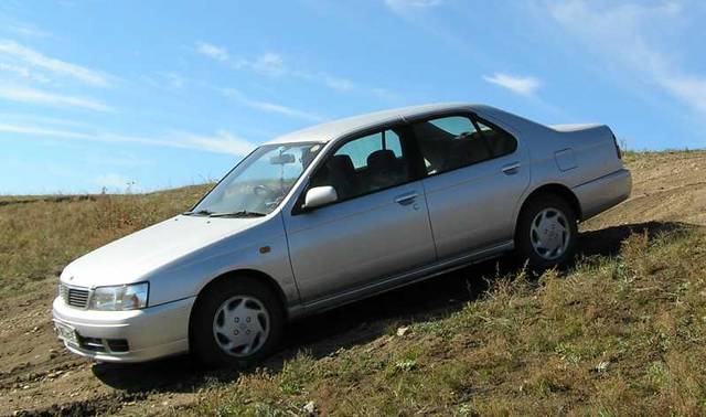 1998 Nissan Bluebird