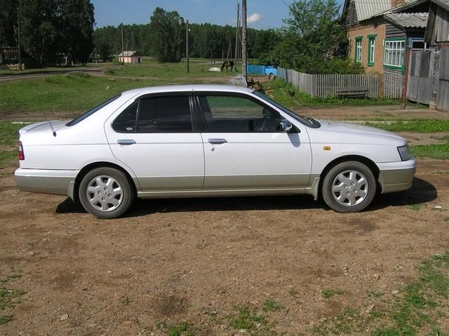 1998 Nissan Bluebird