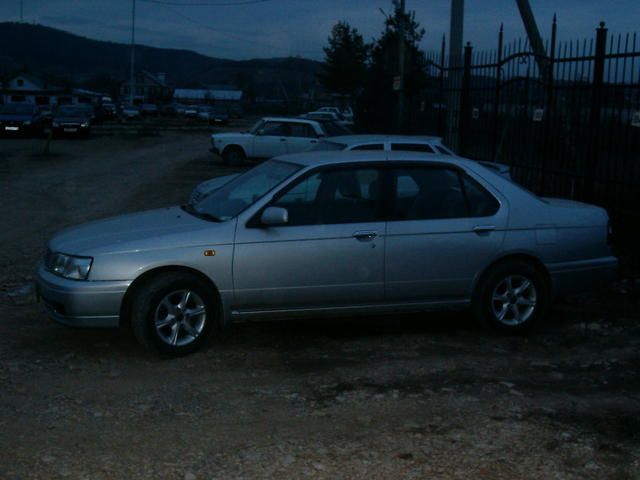1998 Nissan Bluebird