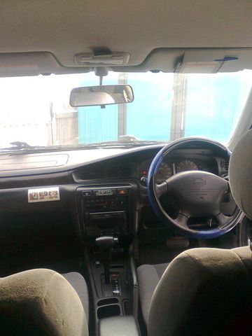 1998 Nissan Bluebird