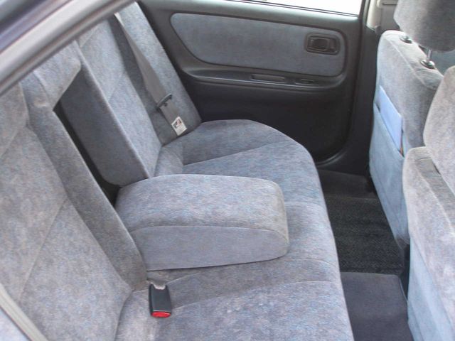1998 Nissan Bluebird