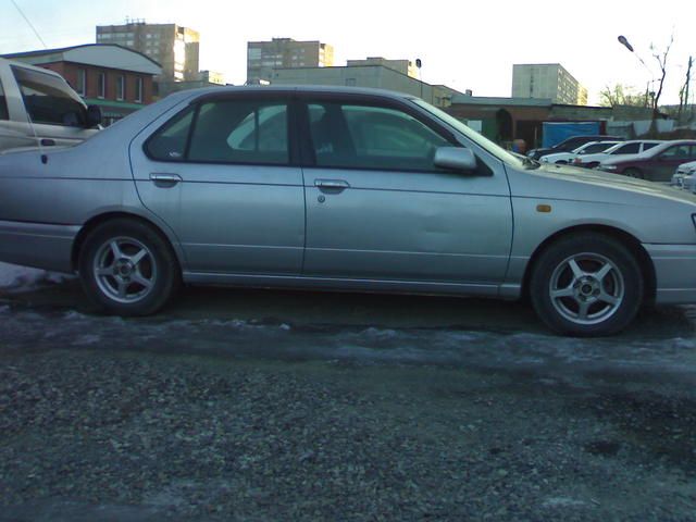 1998 Nissan Bluebird