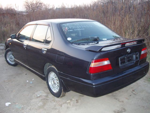 1998 Nissan Bluebird