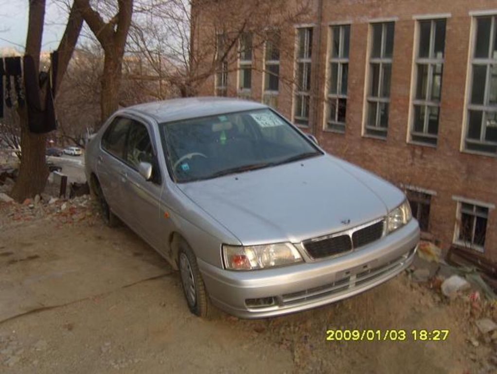 1998 Nissan Bluebird