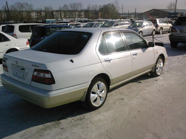 1998 Nissan Bluebird