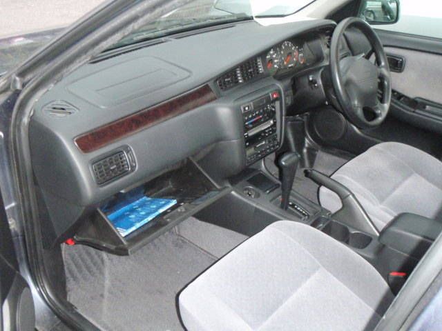 1998 Nissan Bluebird