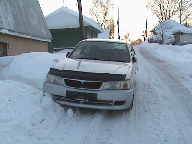 1998 Nissan Bluebird