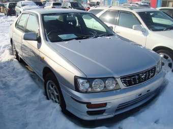 1998 Nissan Bluebird